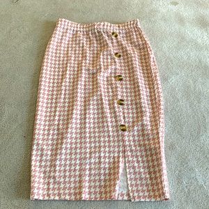 Pink houndstooth style skirt